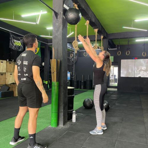 Cross 360 resultados constantes e treinos de cross fit 
      eficientes e motivacionais